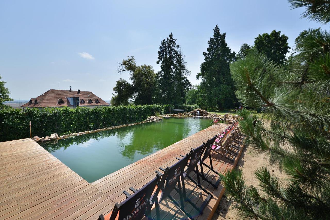 Chateau Garden Retreat 4* Loučeň